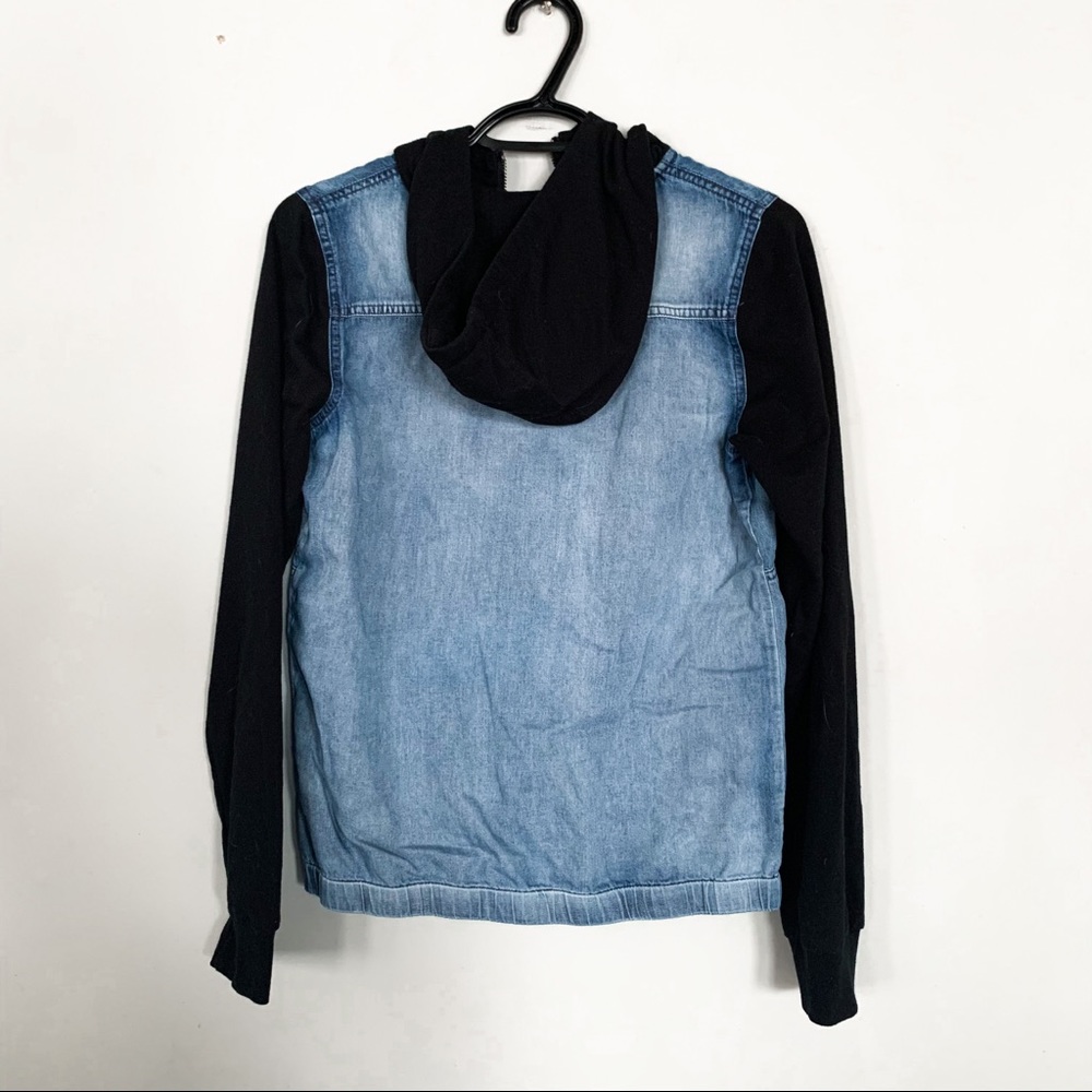 Volcom • Denim Look Zip-Up - Picture 4 of 5